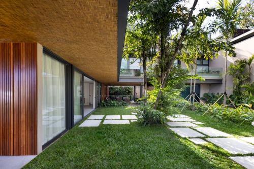 Casa Opy Ará 100 / Sergio Conde Caldas Arquitetura + Miguel Pinto Guimarães Arquitetos Associados